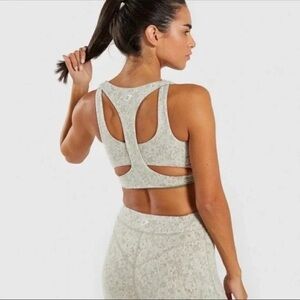 Gymshark Fleur Textured Sports Bra